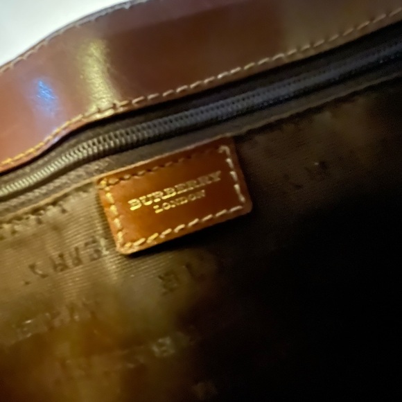 Vintage BURBERRY check flap messenger / shoulder bag - Picture 7 of 15